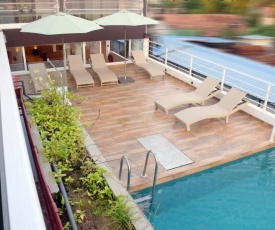 Beach Corridor Hotel & Spa