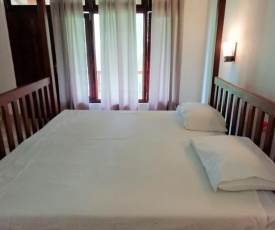 The sea view motel
