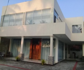 VILLA ARIANNA