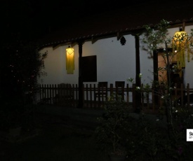 VILLa J
