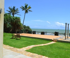 Villa Sanará Uswetakeyyawa Beach