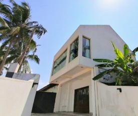 Villa Yuvin - Sea View Apartment