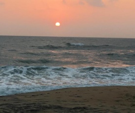 Wave Beach Arugambay