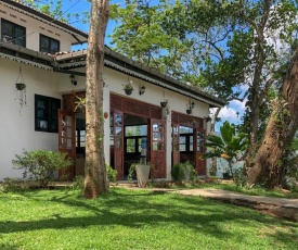 Welikande Hotel & Trekking center