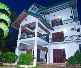 Yellow Birds Resort